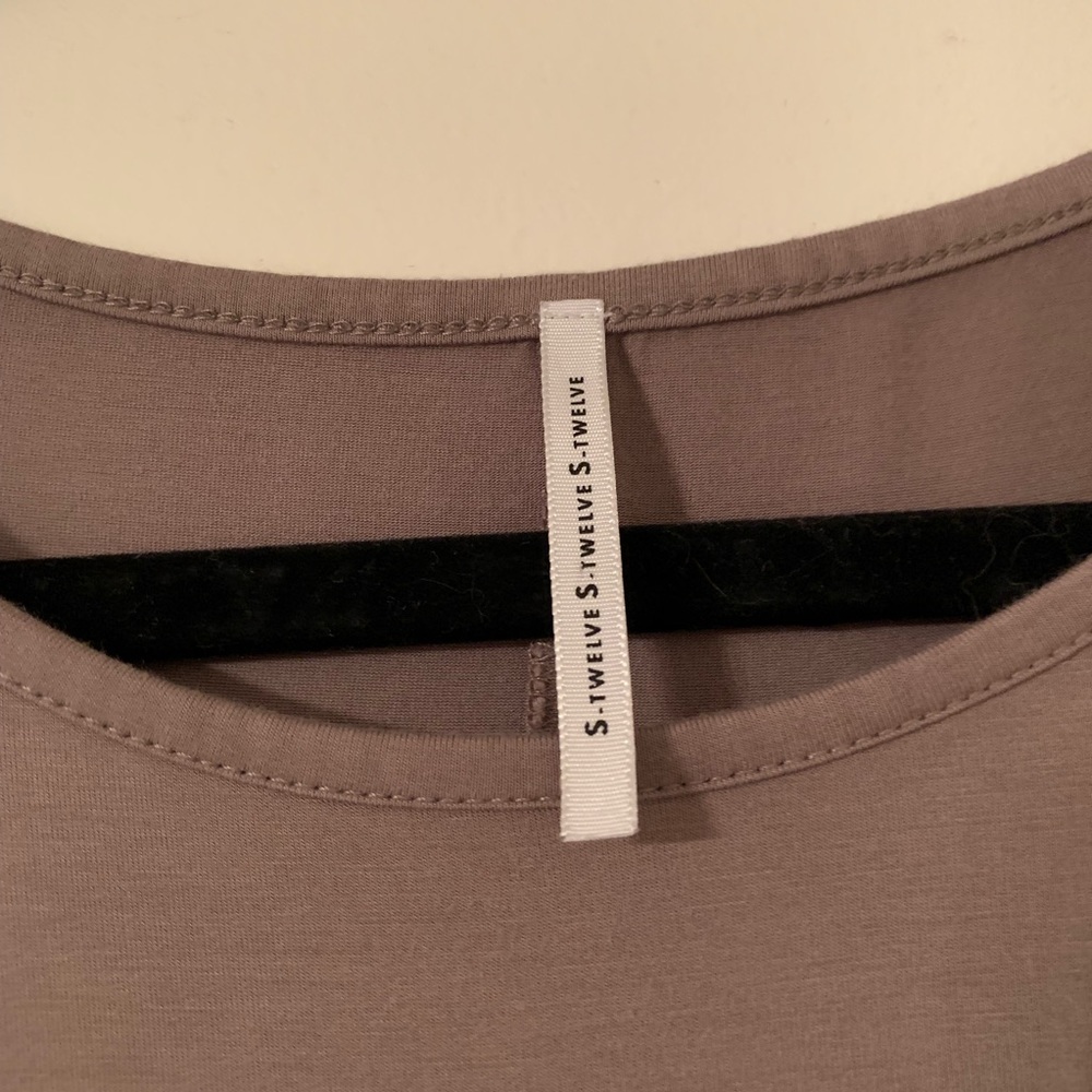 Batwing Cold Shoulder Blouse - Picture 2 of 4